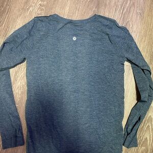 lululemon athletica Long Sleeve Heathered Slate Top
